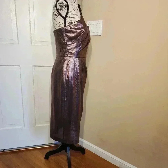 Marchesa Notte metalic lame cocktail dress, size 4 - Picture 3 of 9